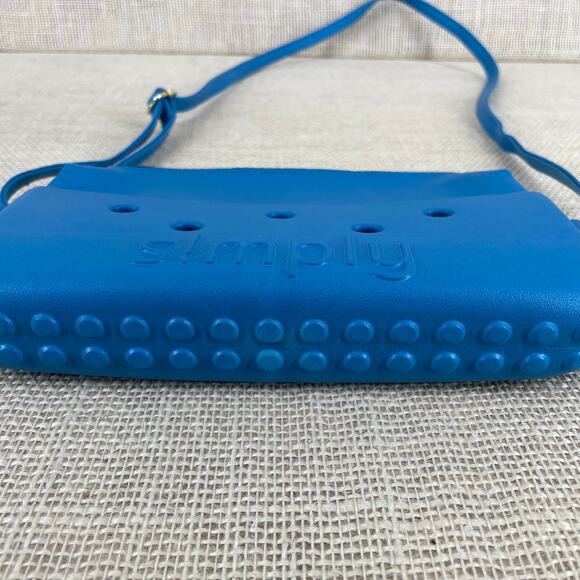 Simply Southern Crossbody, small purse, wrist strap, Beach Bright Blue - Picture 6 of 9